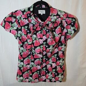 Magnolia Park Strawberry Print Short Sleeve Button Up Pussybow Boho, sz L